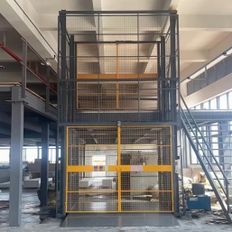 液壓(yā)升降貨梯(tī)