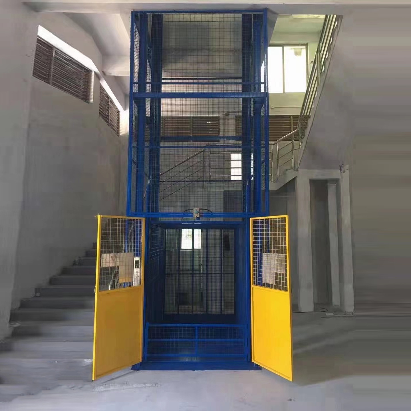 液(yè)壓升降機的升降速度是多少？